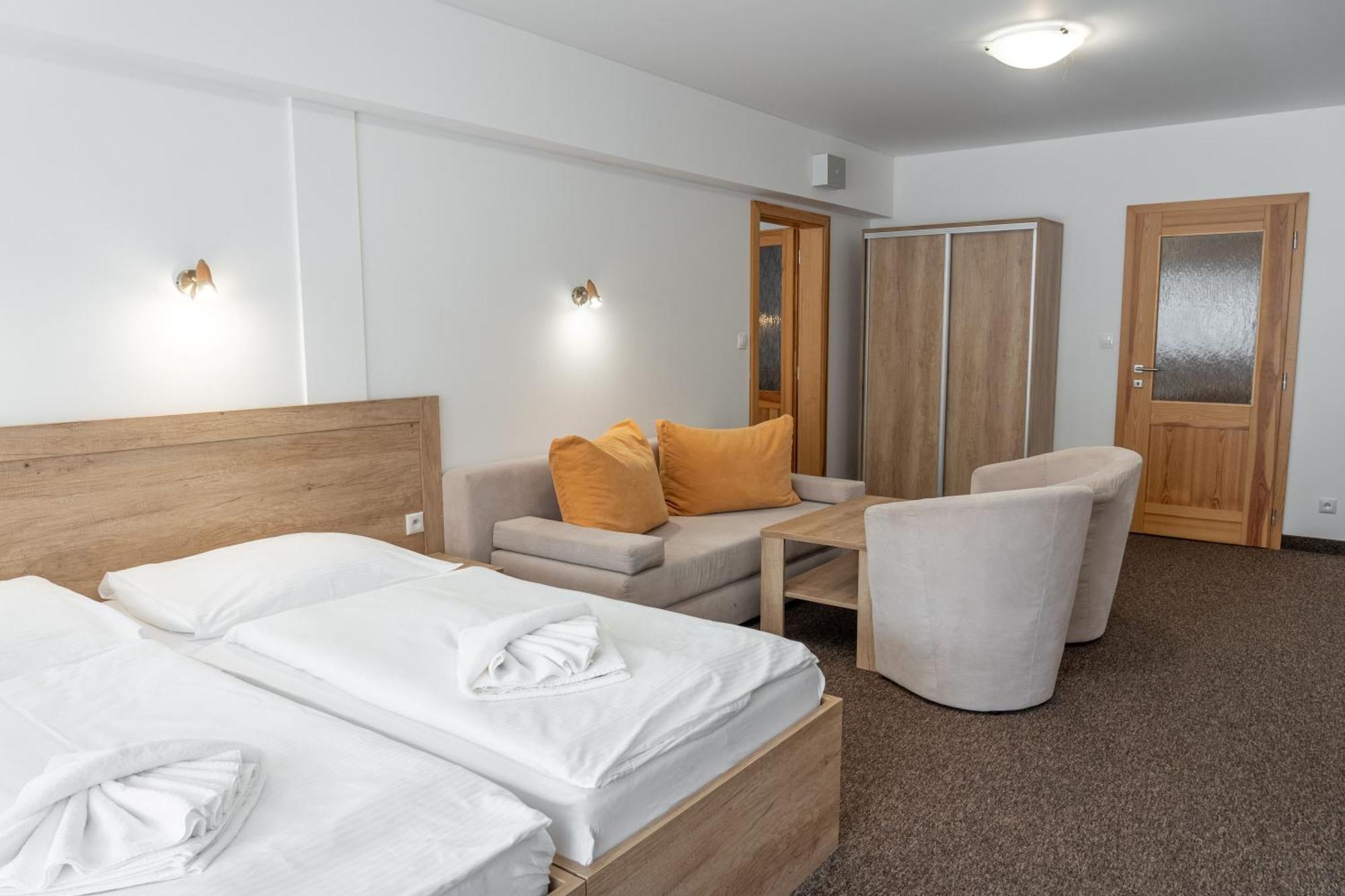 Toliar Hotel 3*