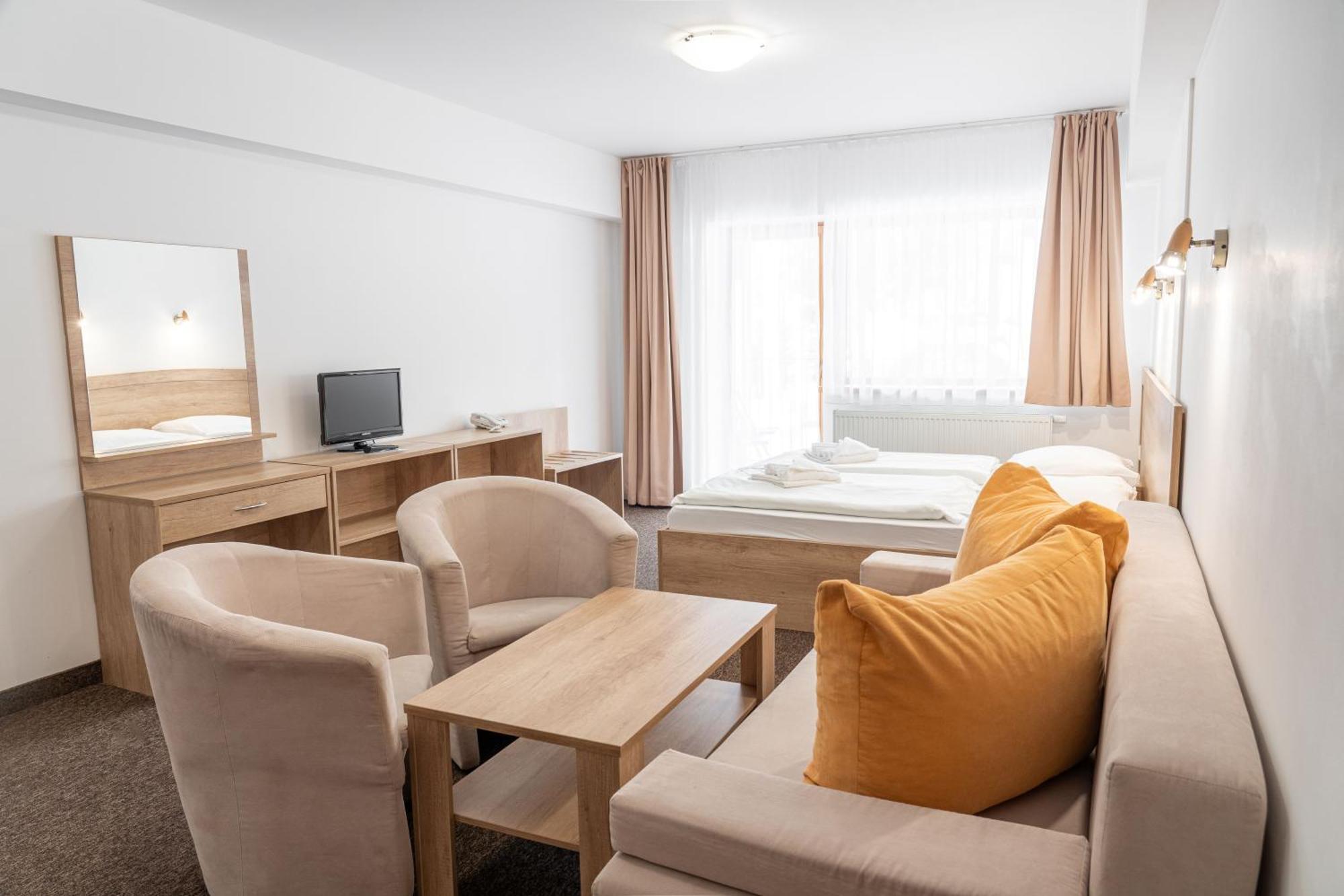 Hotel Toliar