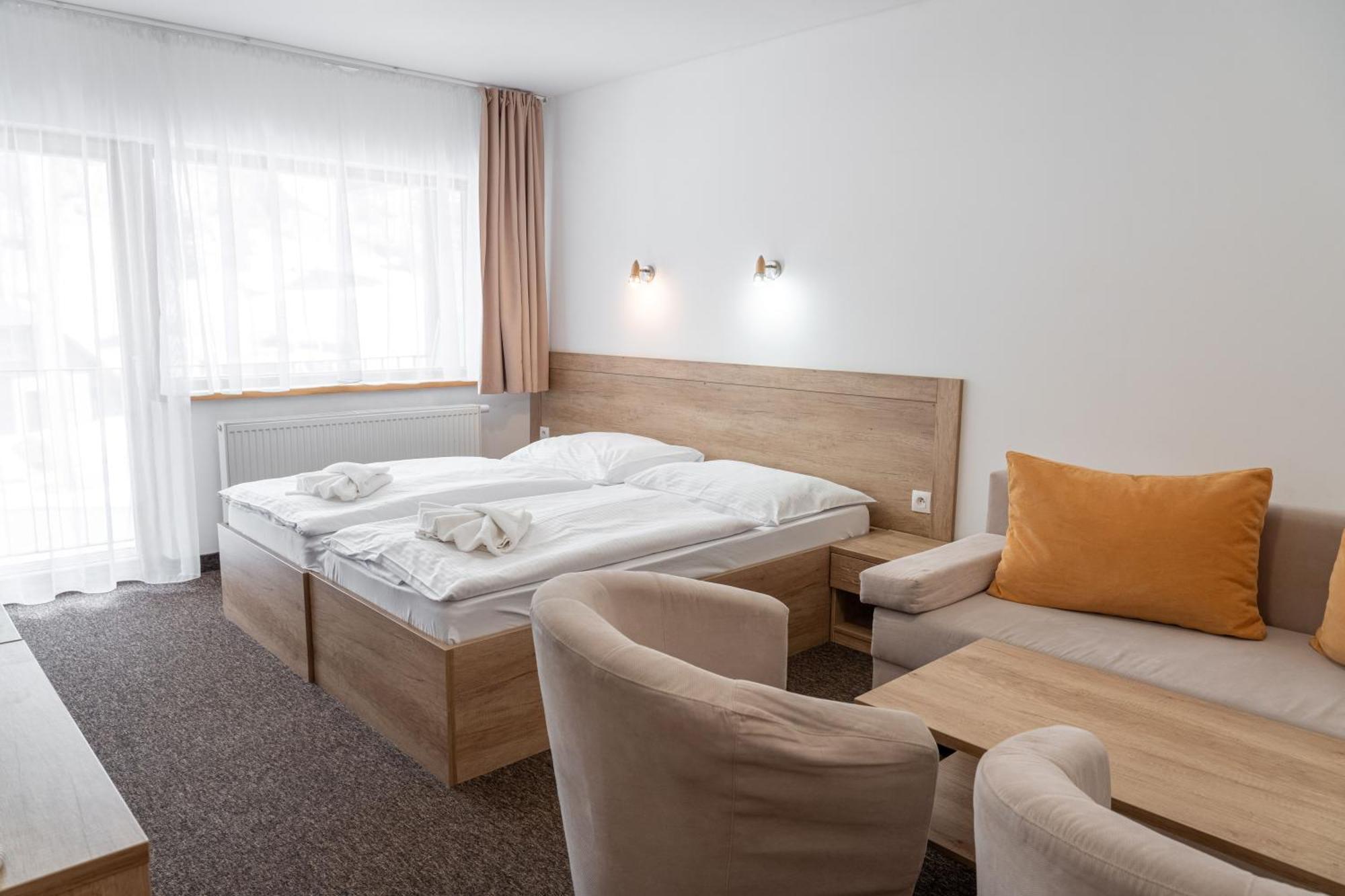 Toliar Hotel 3*